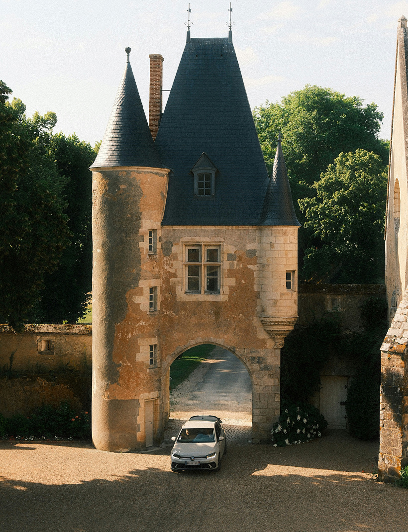 The gatehouse and its archway